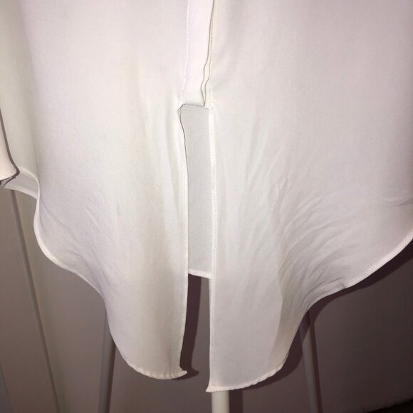 CHICOS WHITE SLEEVELESS CHIC TIE HEM JOYA TANK BUTTON-UP SIZE 2 (L) NWOT - Picture 7 of 9